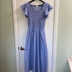 Simplee Apparel Blue and White Smocked Midi Nap Dress